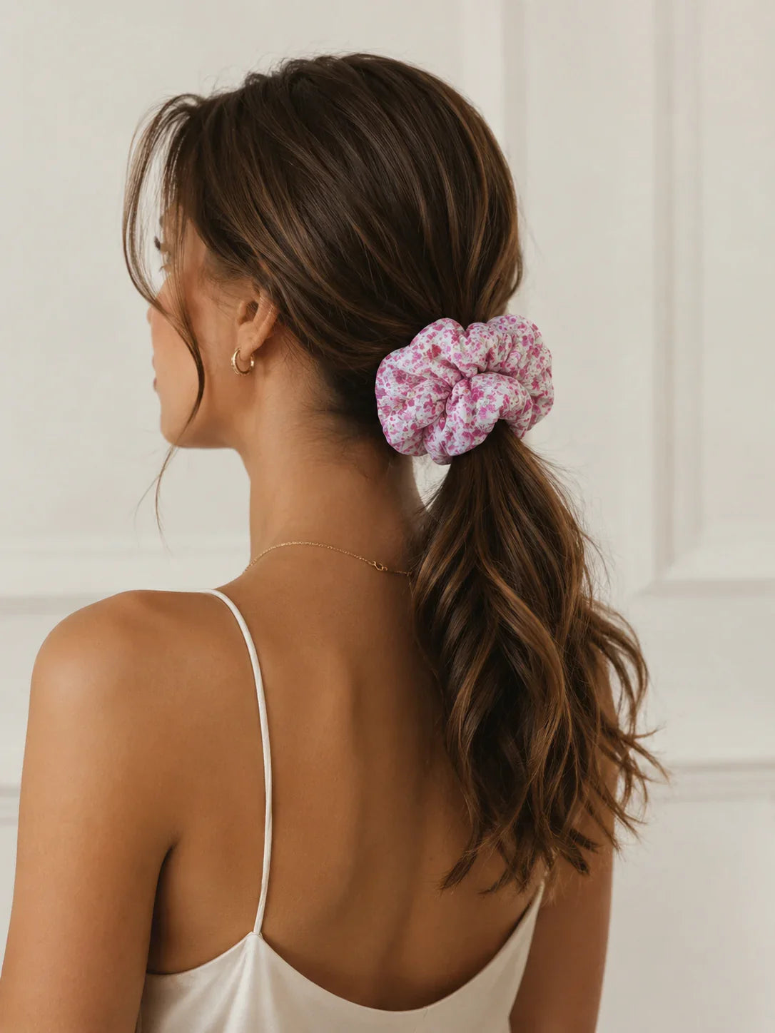 Chouchou à fleurs roses en coton – Doux et romantique